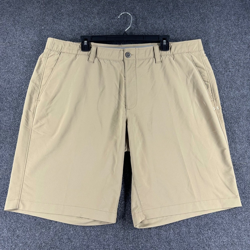 Under Armour Golf Shorts Mens 42 Tan Khaki HeatGear Loose Performance Athletic
